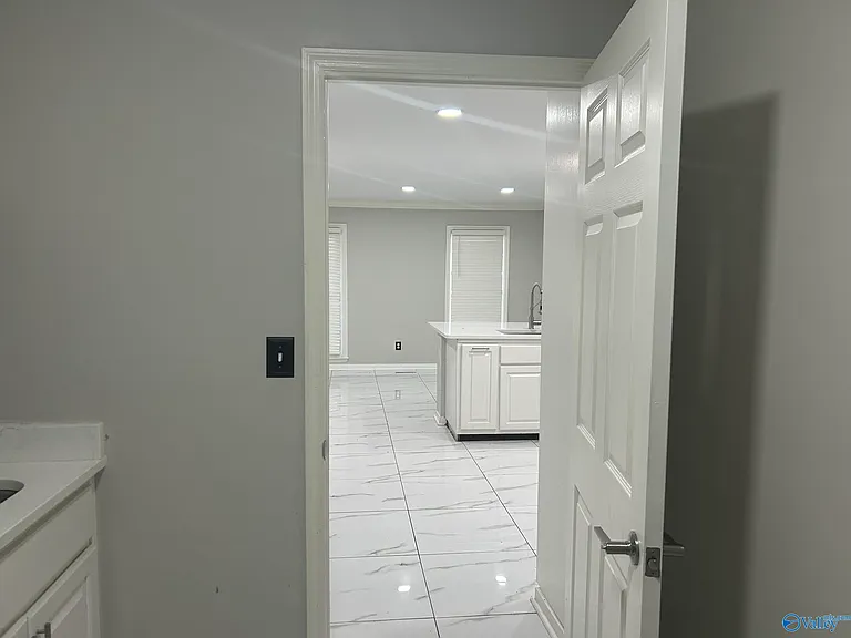 2012 Fairway Hills Dr #2012 — Photo 7