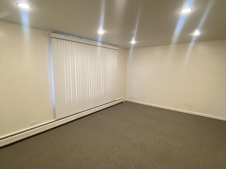 Living Room Area w/ Recess Lights + Dimmers