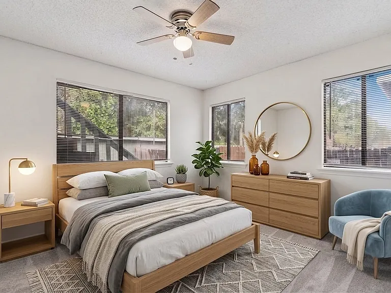 7086 Ponce De Leon Ave — Photo 1