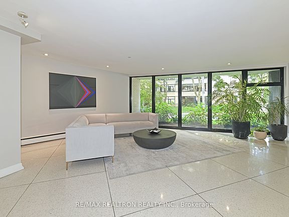 2nd image of 581 Avenue Rd #501