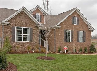 1064 Harvey Springs Dr, Spring Hill, TN 37174