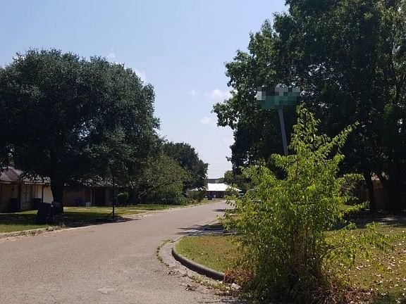 4th image of 730 Crestline Dr