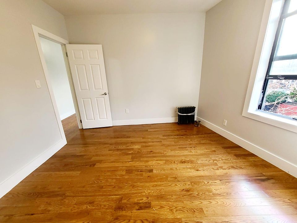 1st image of 3642 Fenton Ave #3