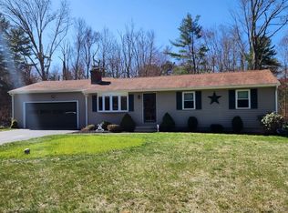 29 Shawnee Dr, Killingly, CT 06239