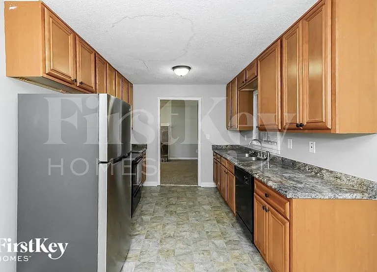 4007 Wells Cir — Photo 8