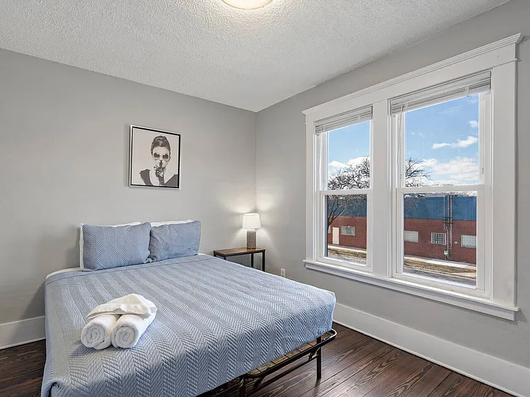 148 Laprairie Ave — Photo 8