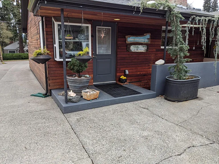 12039 20th Ave NE #B — Photo 12