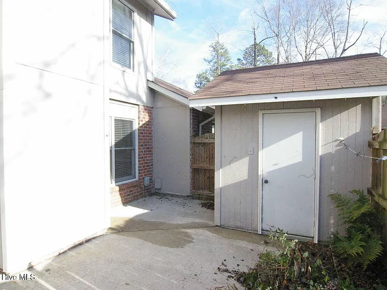 1968 Quail Ridge Rd #C — Photo 15
