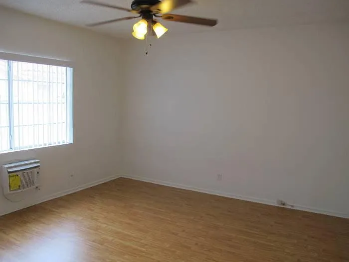 Large Bedroom