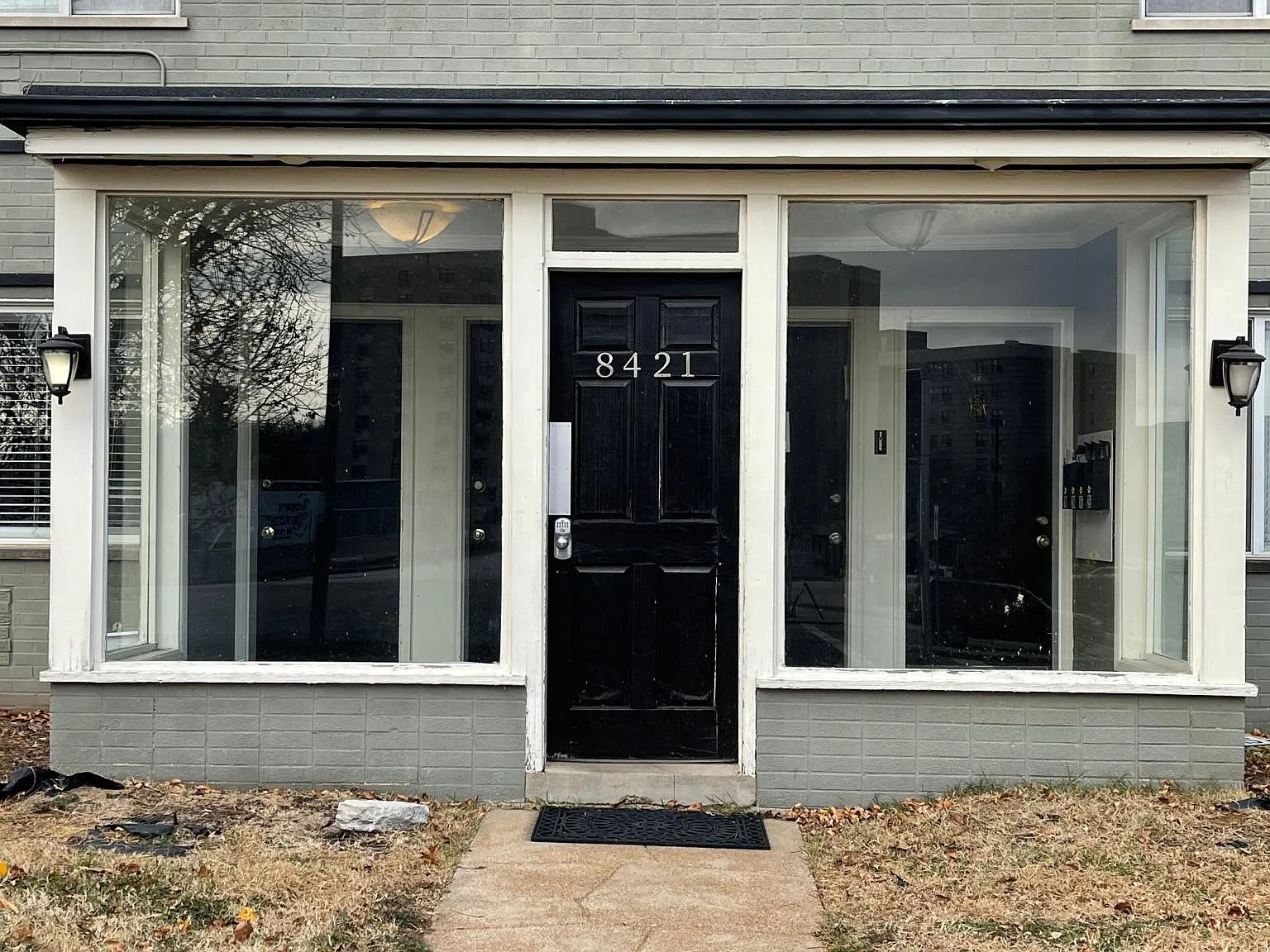 8421 Delmar Blvd — Photo 2