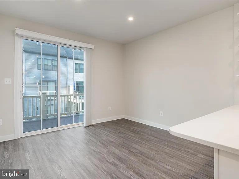 559 Levanna Lane Gln — Photo 15
