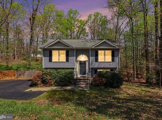876 Campers Ln, Ruther Glen, VA