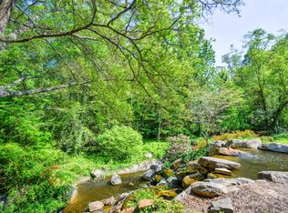 4515 Fox Brook Ln, Charlotte, NC 28211