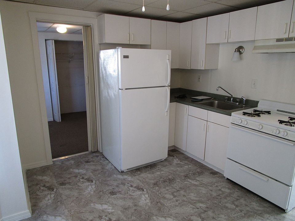 1st image of 6 Auburn St #8A