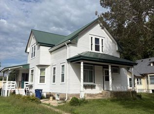 216 Colorado Ave SW, Orange City, IA 51041