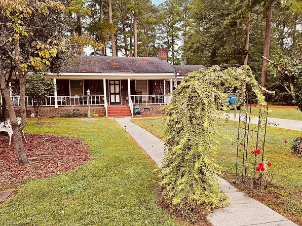 3833 Cecil Street, Bethel, NC 27812