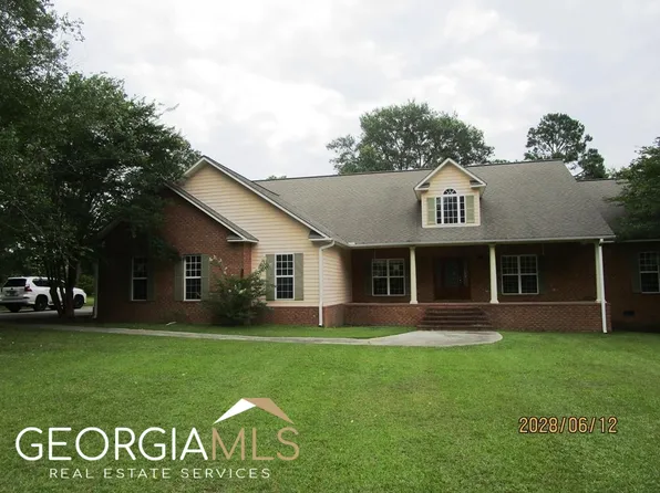 1735 Green Acres Dr, Vidalia, GA 30474