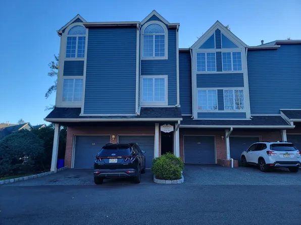 209 Cambridge Dr #209, Ramsey, NJ 07446