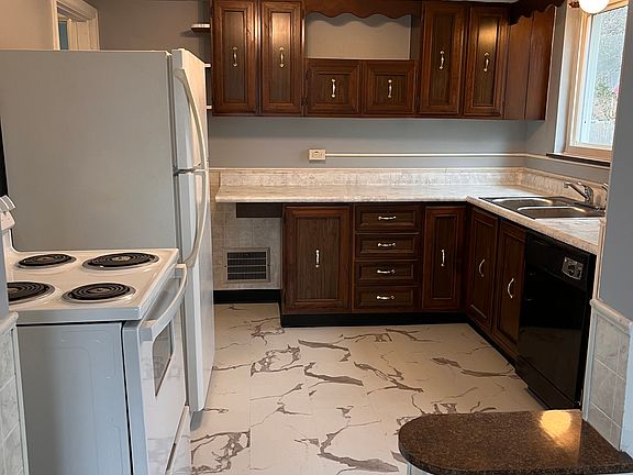 Kitchen (view from dining room)