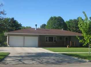 2027 3rd St, Brookings, SD 57006
