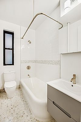 1st image of 220 W 24th St APT 4K