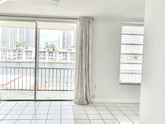 5th image of 2980 Point East Dr APT D302