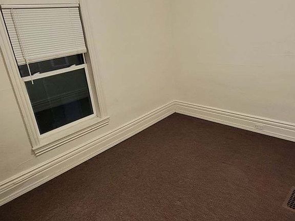 3rd image of 223 8th Ave S #2