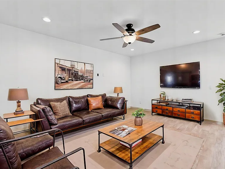 14531 Sweetwater Dr — Photo 4