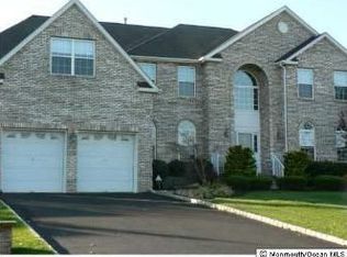 12 Dayna Dr, Monroe Township, NJ 08831