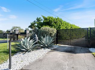 5702 SW 136 Ave, Southwest Ranches, FL 33330