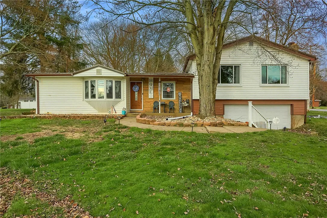 3031 Wallace Dr photo 1
