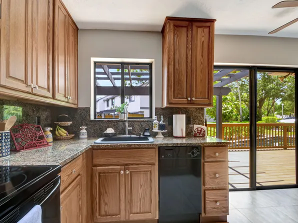 313 Landings Boulevard, Greenacres, FL 33413