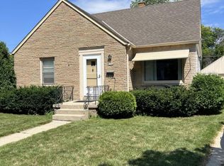 1964 S 91st St, West Allis, WI 53227