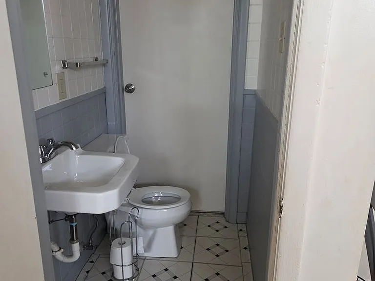 926 Liberty St — Photo 12