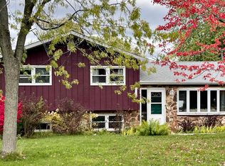 2122 Burr Oak Ln, Lindenhurst, IL 60046