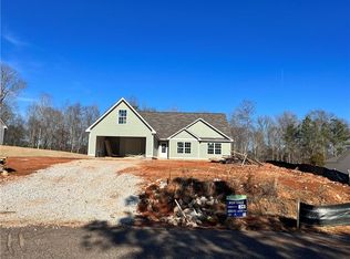 277 Berryman Rd, Hartwell, GA 30643