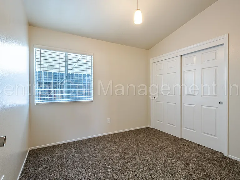 6101 Aruba Ct — Photo 17