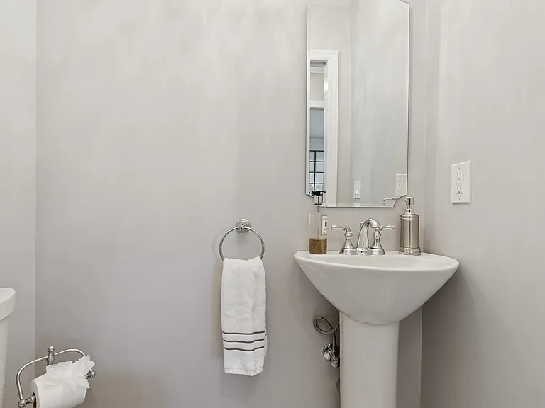 1110 Gillette Dr — Photo 24