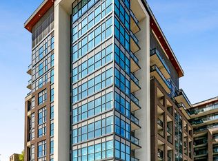 25 Neighbourhood Ln #104, Toronto, ON M8Y 0C4