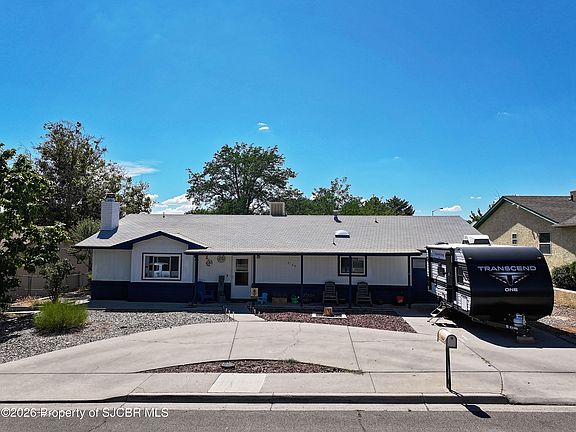 2nd image of 3109 N Mountain View Dr