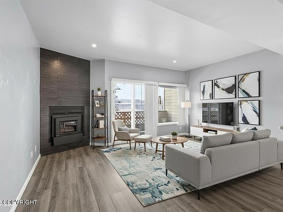 3rd image of 1072 E Westpoint Dr APT 6