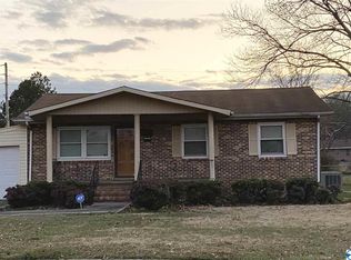 407 Monroe Dr NW, Decatur, AL 35601