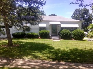 10531 Ashbrook Dr, Saint Louis, MO 63137