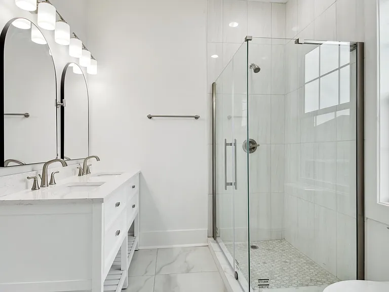 2502 Peniston St — Photo 7