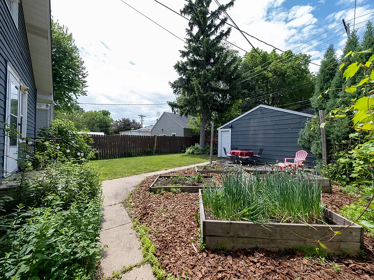 4140 5th Ave S — Photo 3