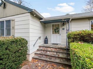 89 Locust Ln, Northport, NY 11768