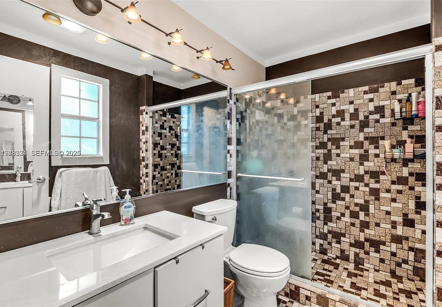 Garden Isle Villas Condo — Photo 4