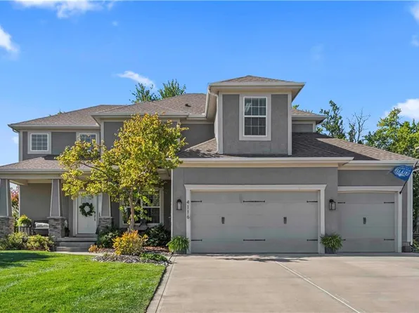 4116 SW Stoney Brook Dr, Lees Summit, MO 64082