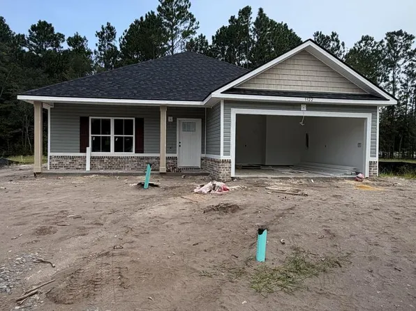 1122 Poppleton Dr, Hinesville, GA 31313