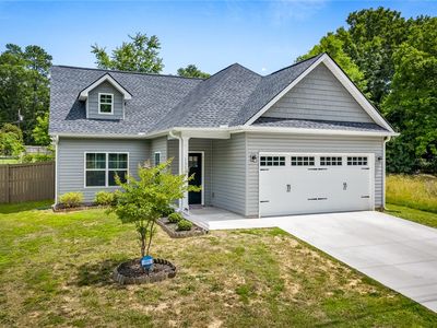 135 Stevenson Dr, Belton, SC, 29627